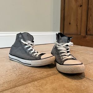 White and Black Patterned Converse All Star, size 9, Used but good condition